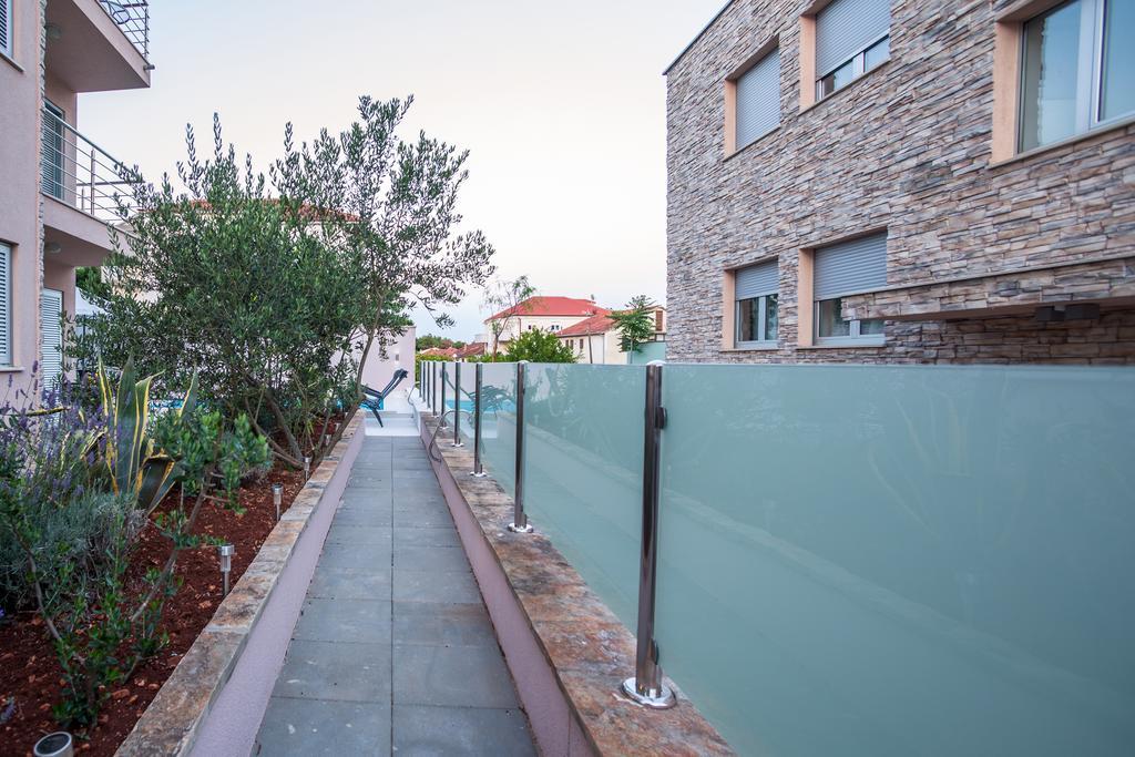 Apartment Falcon Stari Grad  Pokoj fotografie
