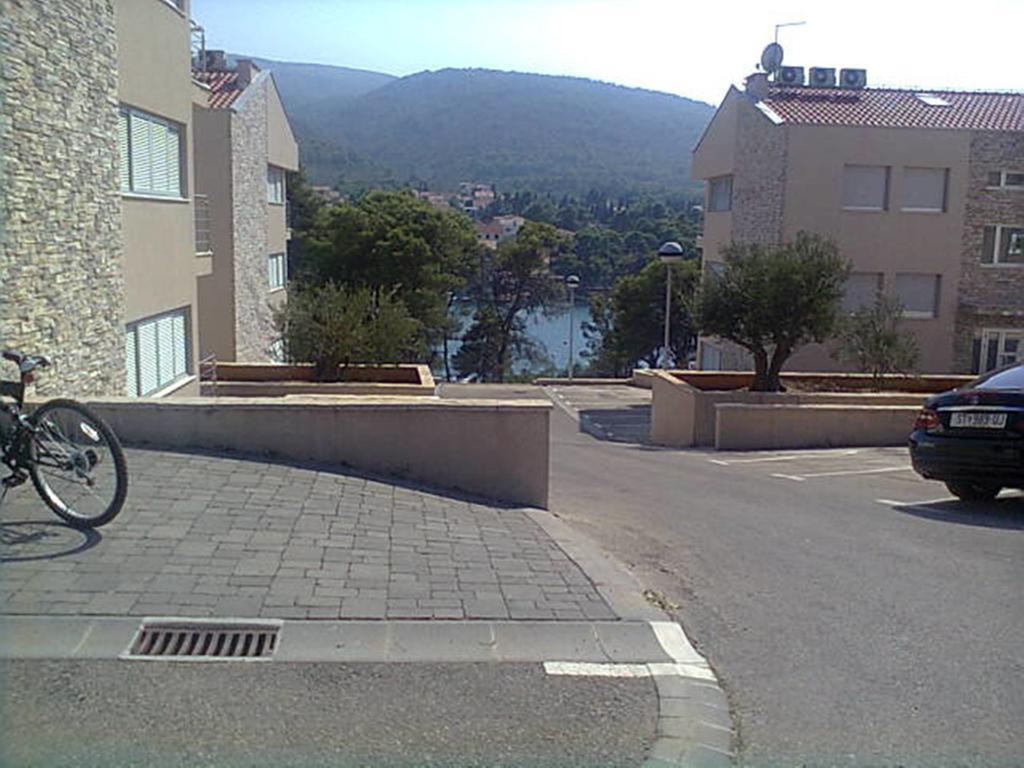 Apartment Falcon Stari Grad  Pokoj fotografie