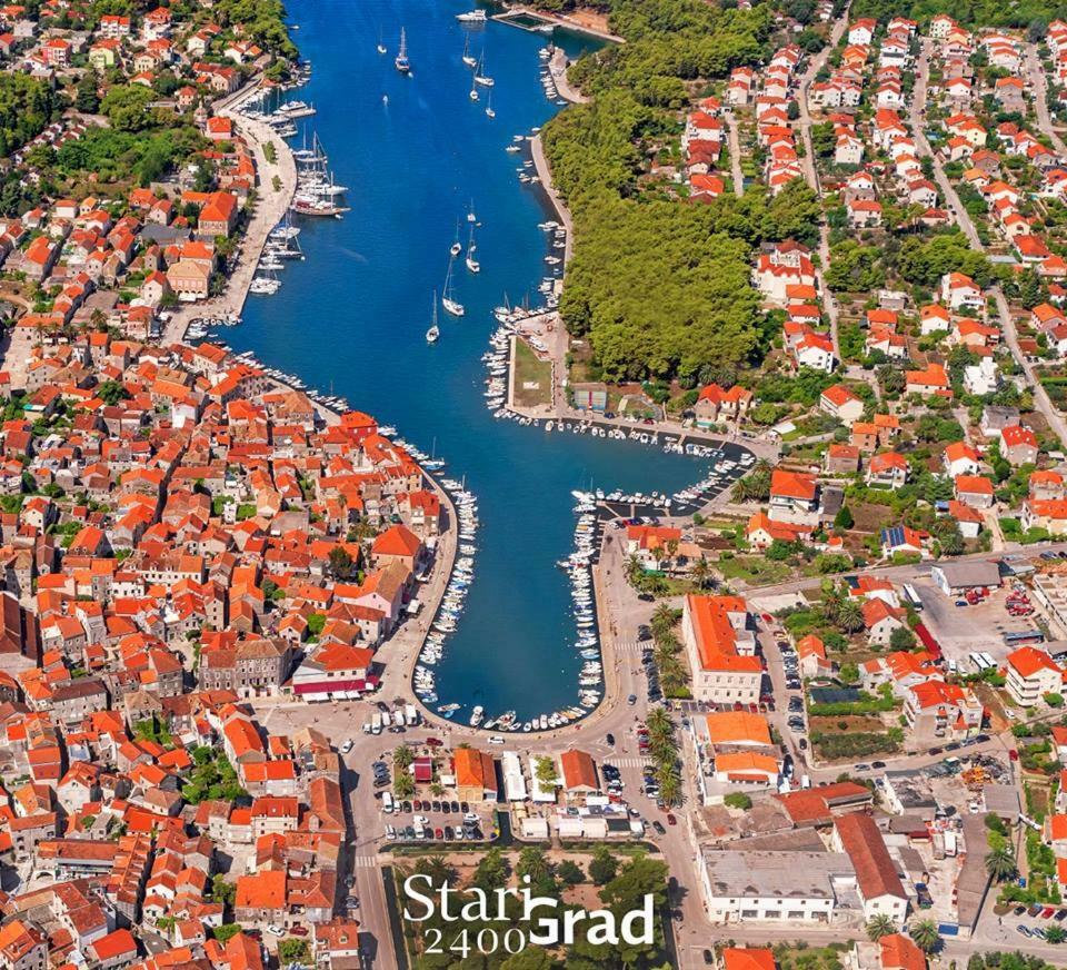 Apartment Falcon Stari Grad  Exteriér fotografie